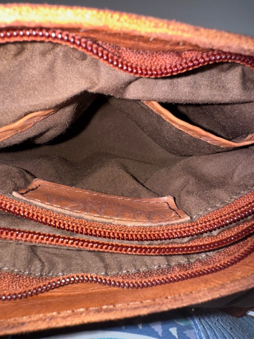 Vilenca - Holland Brown Leather Backpack - Picture 8 of 8